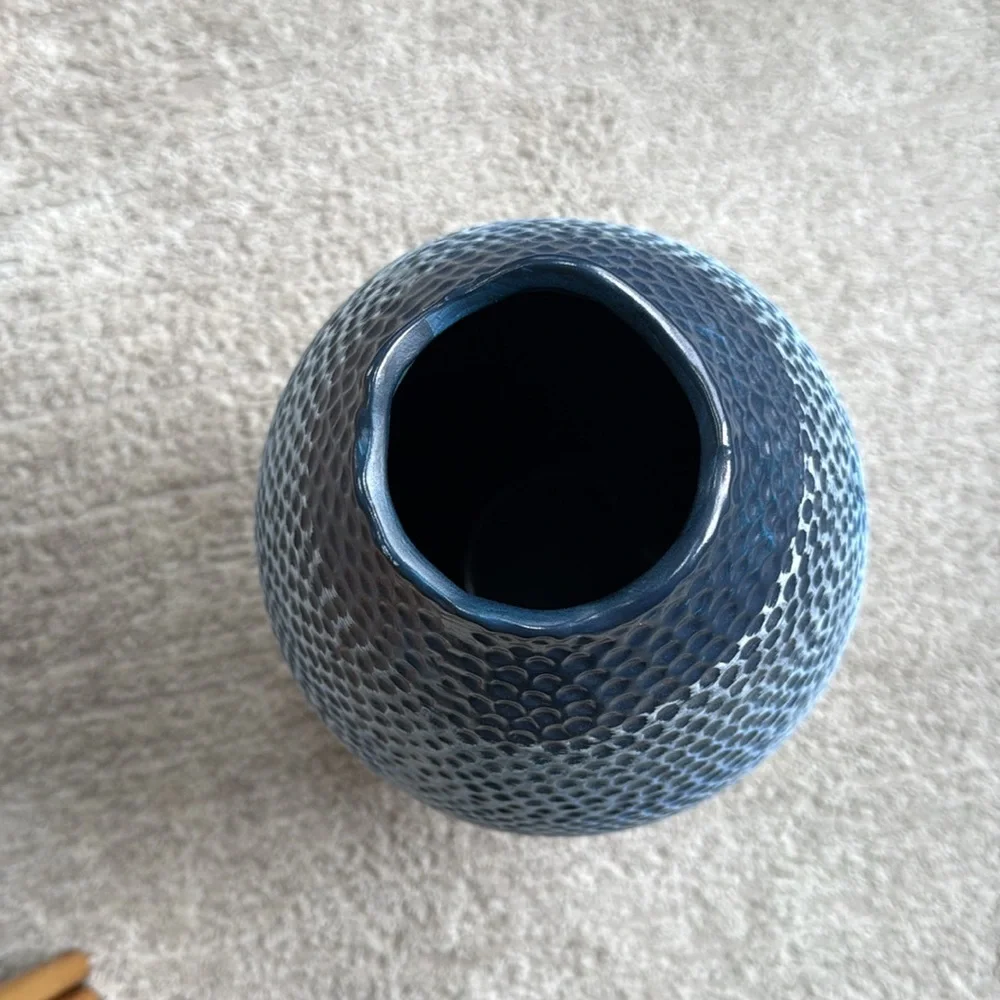 *LIKE NEW* Rockfish Large Ceramic Vase - Navy Blue to White Gradient